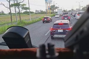 18時25分 ごろ