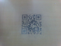 QRコード,テーブル,木目