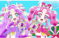 アニメ,女の子,ツインテール,魔法少女,カラフル,変身アイテム,笑顔,ピンク髪,紫髪,プリキュア